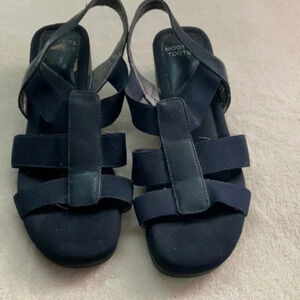 Mootsies Tootsie  Size 8 Navy Blue  EUC